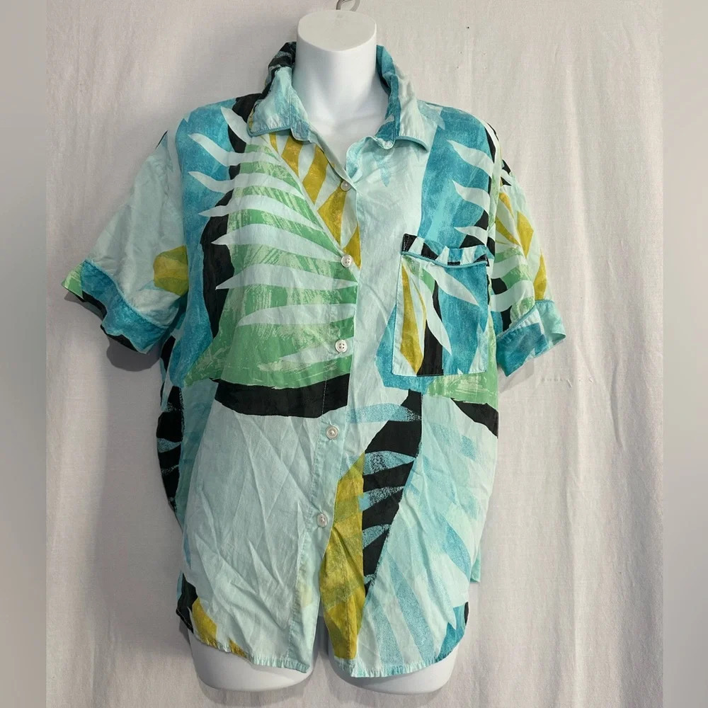 Stars Above women’s button down shirt, M